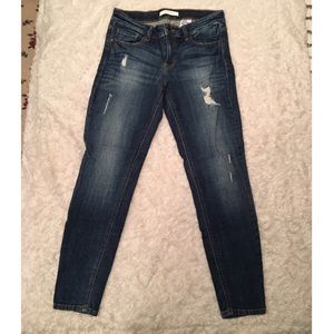 Francesca’s Eunina mid rise skinnies